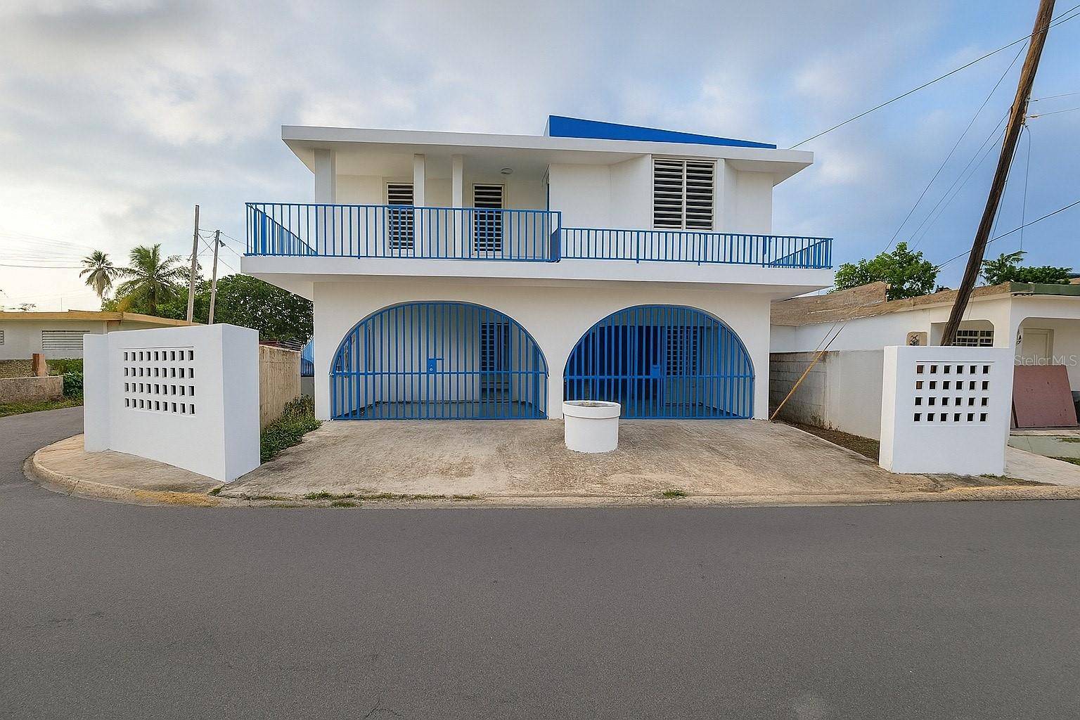 165 REYES ST. VILLA CRISTIANA COMMUNITY, MEDIANA ALTA WARD, Loiza, PR 00772