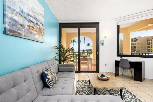 Humacao, PR 00791,190 CANDELERO DR #217