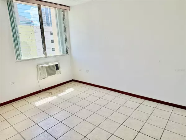 San Juan, PR 00917,262 URUGUAY #4 A
