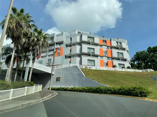 Apt K-103 COND COLINAS DEL BOSQUE #K-103, Bayamon, PR 00956