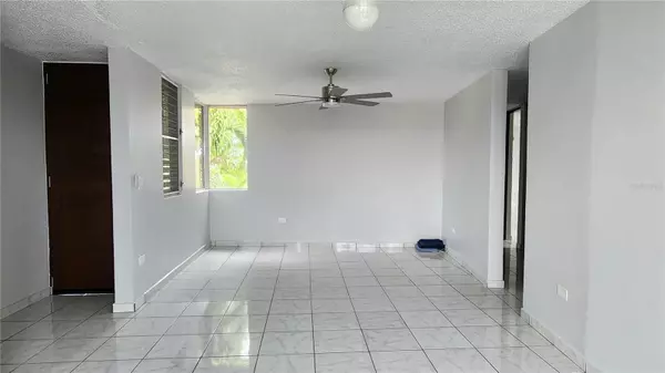 Toa Baja, PR 00949,Apt. G-5 PASEO RIO HONDO COND