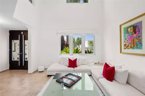 Guaynabo, PR 00969,63 PRINCIPE RAINIERO