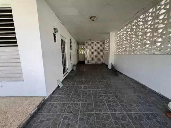 Bayamon, PR 00956,S-6 Santa Juanita ABAD N