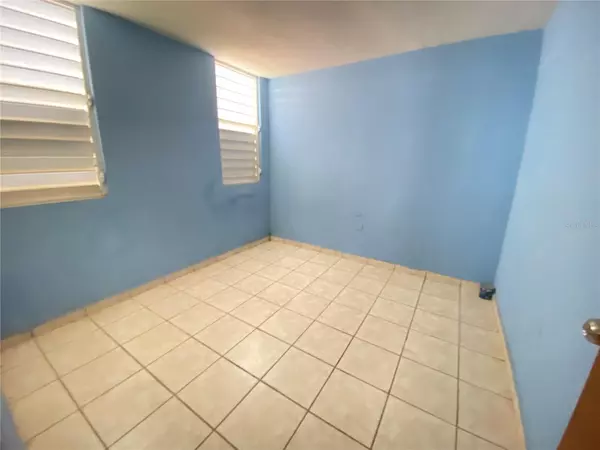 Arecibo, PR 00612,HACIENDA TOLEDO CATALUÑA #J-316