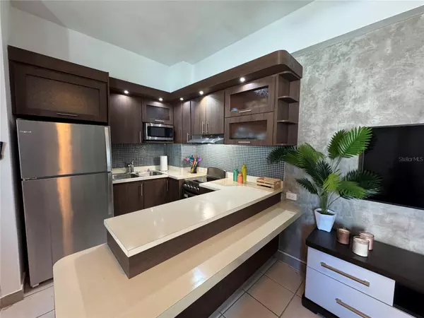 San Juan, PR 00907,1102 MAGDALENA AVE #3E