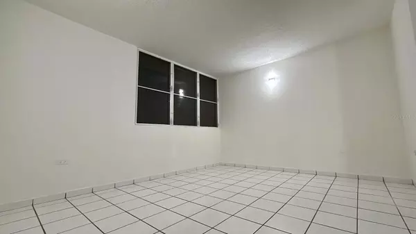 Guaynabo, PR 00969,KM 1 CARR. 837 #302