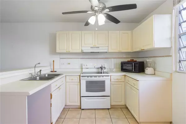 Carolina, PR 00979,120 AVE. LAGUNA #1320
