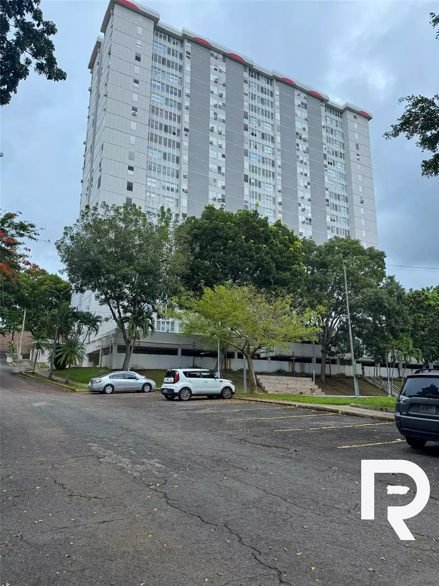 San Juan, PR 00926,286 CALLE JUNIN #J307