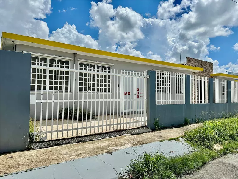 4D54 Playera Lomas Verdes 4D54 PLAYERA LOMAS VERDES, Bayamon, PR 00956