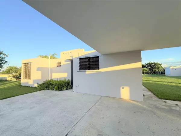 Aguadilla, PR 00604,Urbanización Brisas de Ca CALLE CEIBA #17