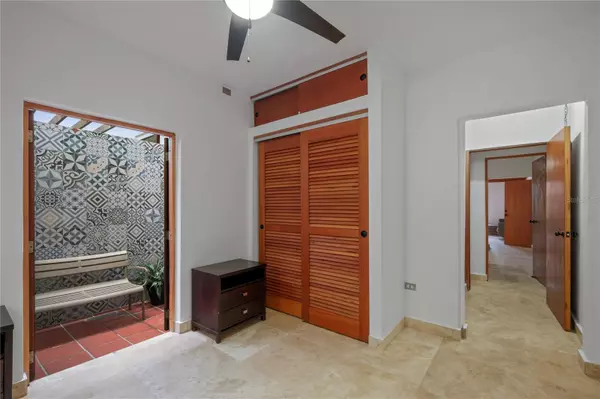 Old San Juan, PR 00901,267 CALLE LUNA #1A
