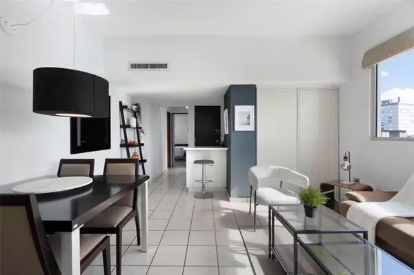 Avenida Ponce de Leon BRISAS DE SAN JUAN #606, San Juan, PR 00909