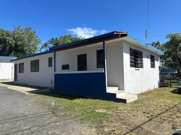 Toa Baja, PR 00949,2 CALLE JOSE CAMPECHE BO. CANDELARIA