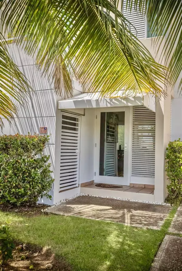 Dorado, PR 00646,144 VILLAS DE GOLF WEST