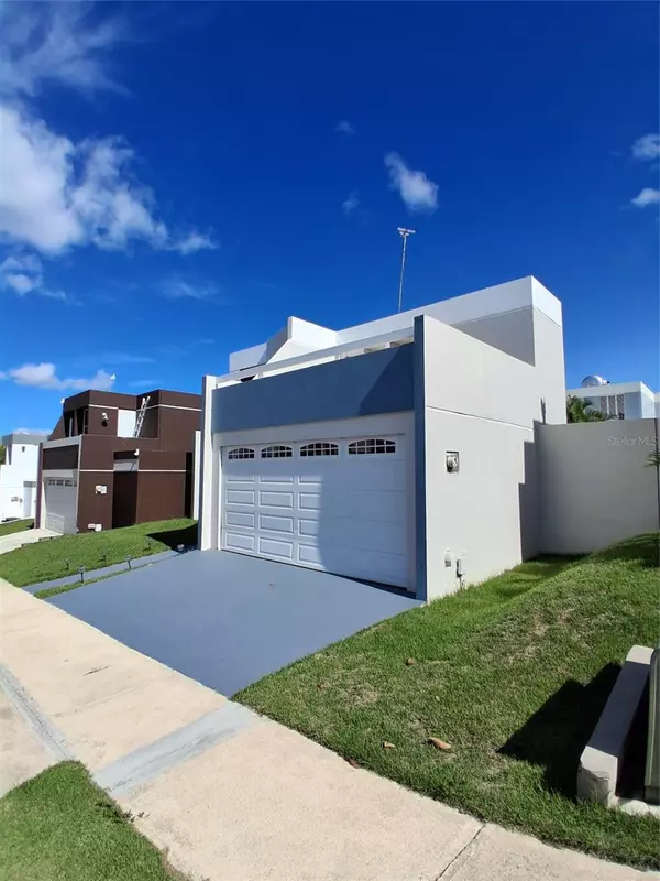 Bayamon, PR 00956,J3 SEROTINA BOSQUE DE LOS PINOS