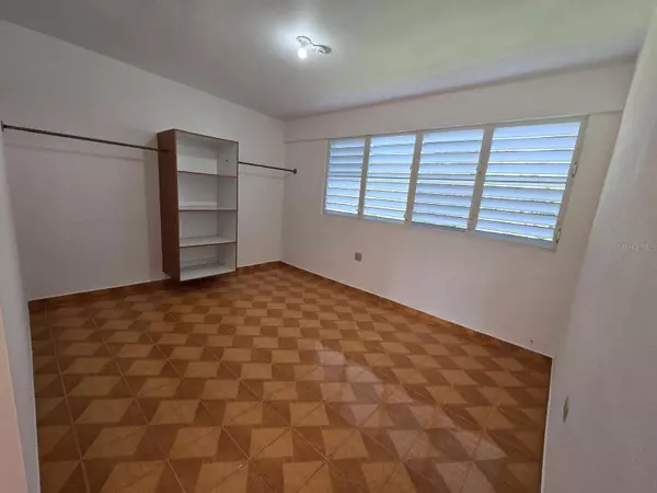 Humacao, PR 00791,CARR. 908 KM 9.4 BO. TEJAS APT.6 #6