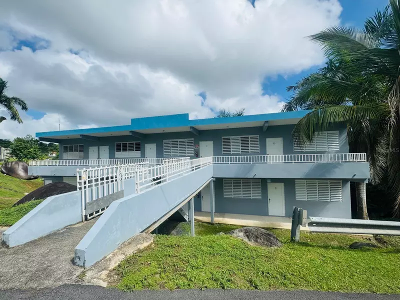 CARR. 908 KM 9.4 BO. TEJAS APT. 8 #8, Humacao, PR 00791