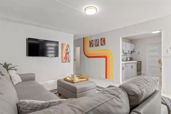 Carolina, PR 00983,873 CALLE TONY PIZARRO