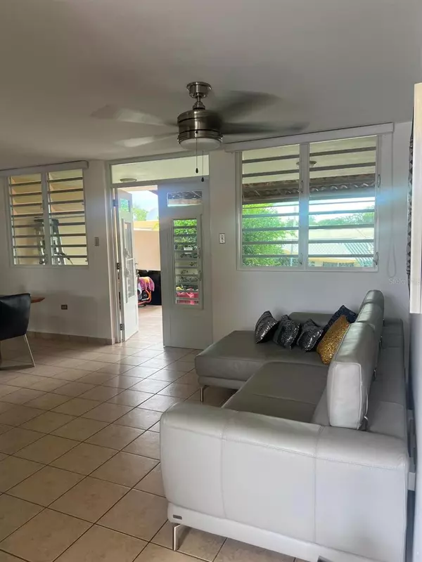 Cabo Rojo, PR 00623,3301 URB. PUERTA DEL COMBATE