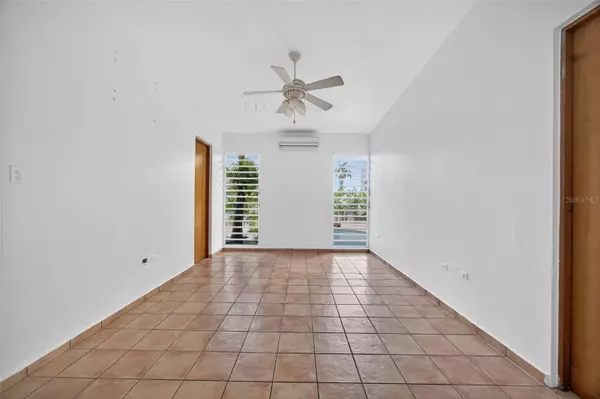 Guaynabo, PR 00966,F2 CALLE FOREST HILL