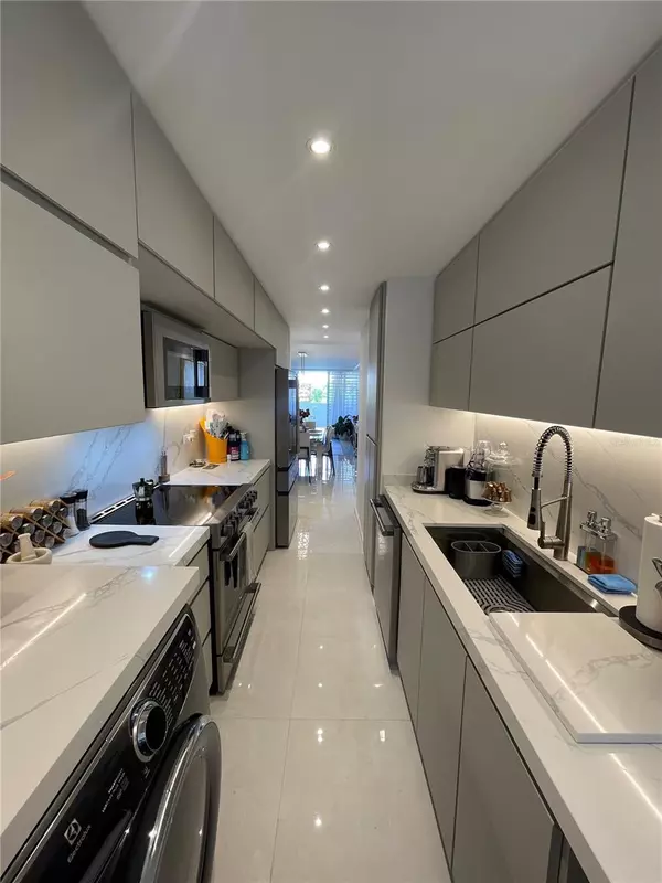 Guaynabo, PR 00969,PR-199 COND. CHALETS DEL PARQUE #1A6