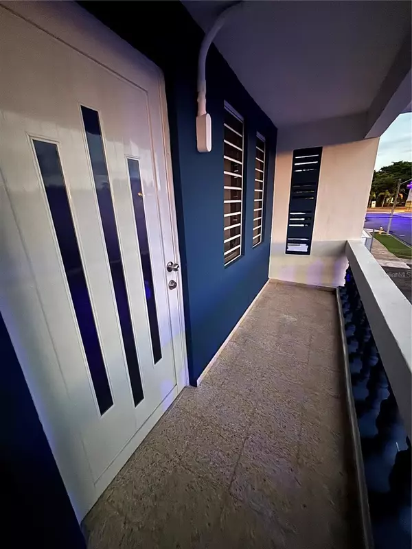 Carolina, PR 00983,25 VIA #HL1