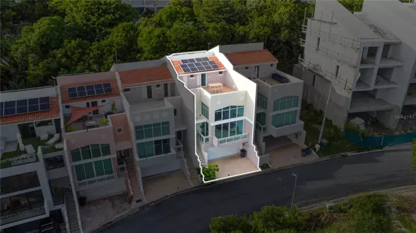 Humacao, PR 00791,5 N SHELL CASTLE CLB