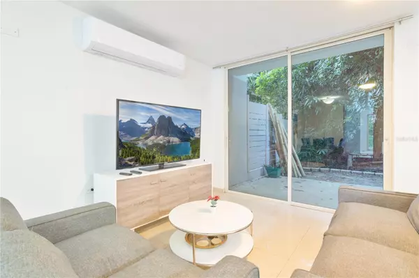 Humacao, PR 00791,5 N SHELL CASTLE CLB