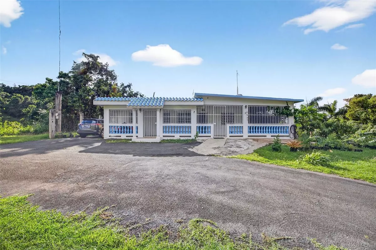 Canovanas, PR 00729,Carr. 186 INT 9948 KM 7.4 SECTOR MARINES CUBUY