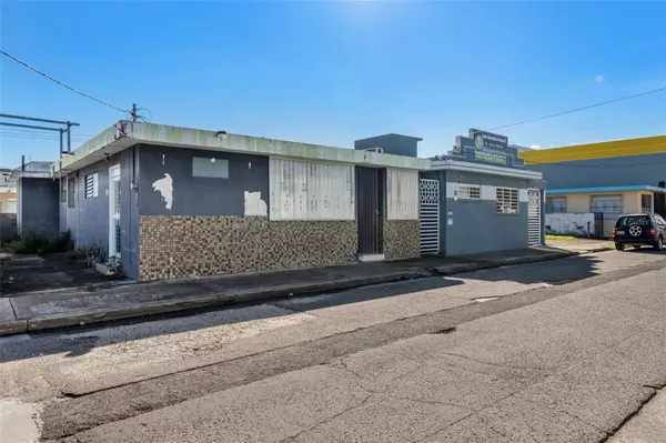 Humacao, PR 00791,#2 CALLE PADRE RIVERA WEST