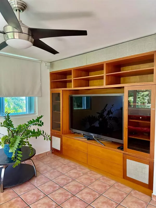 Guaynabo, PR 00971,La Villa Garden 26 CARRETERA #833 #809-S