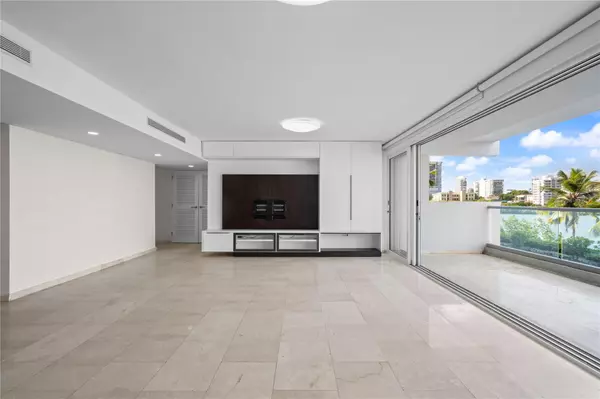 San Juan, PR 00907,#6 MARIANO RAMÍREZ BAGES - LAGUNA TERRACE #1