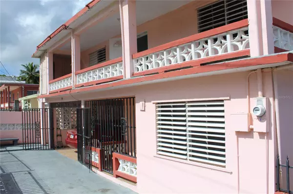 Vieques, PR 00765,19 CALLE CORAL