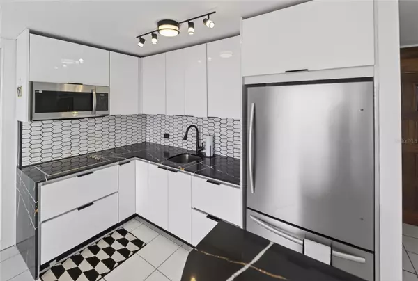 San Juan, PR 00907,1481 MARTIN TRAVIESO #1