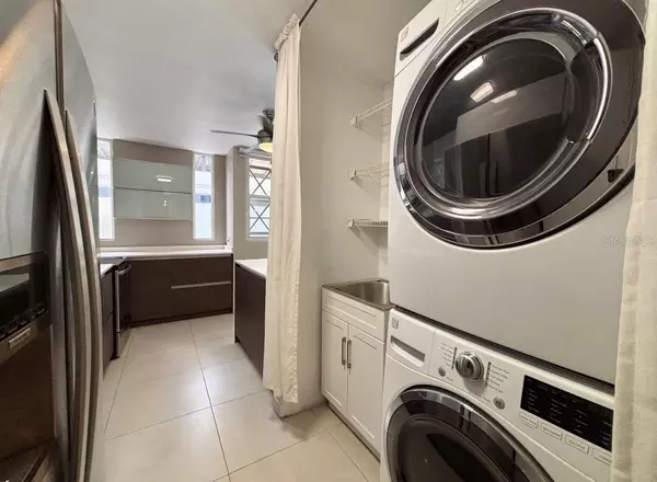 Guaynabo, PR 00969,469 ESMERALDA AVE #148