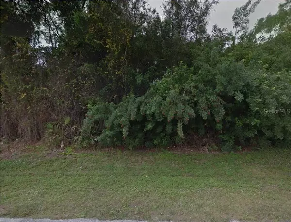 18372 CAMELLIA RD, Fort Myers, FL 33967