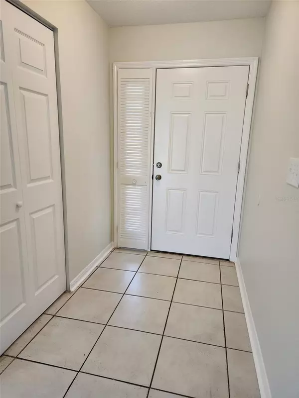 Kissimmee, FL 34758,609 ESTRADA LN