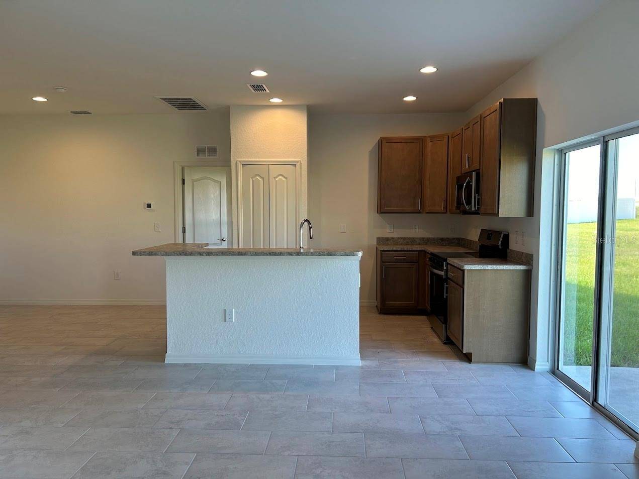 Bartow, FL 33830,1061 BERGAMOT DR