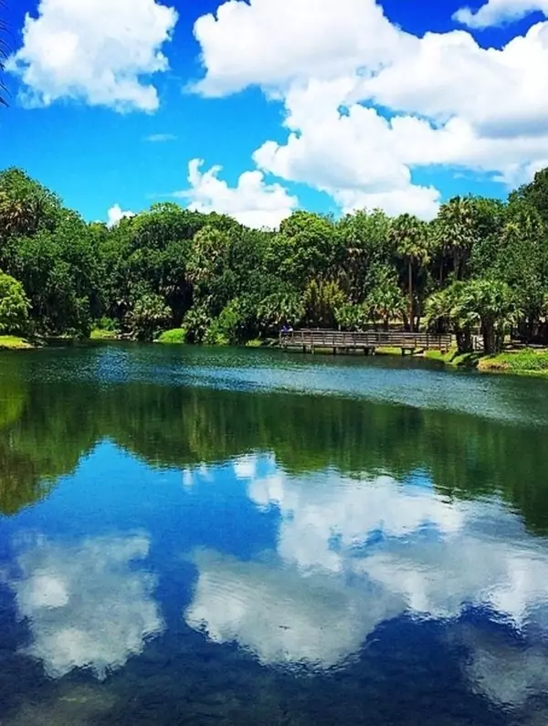 Debary, FL 32713,224 MANSION BLVD