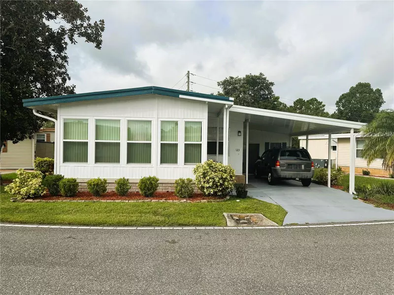 123 PYRACANTHA LN, Leesburg, FL 34748