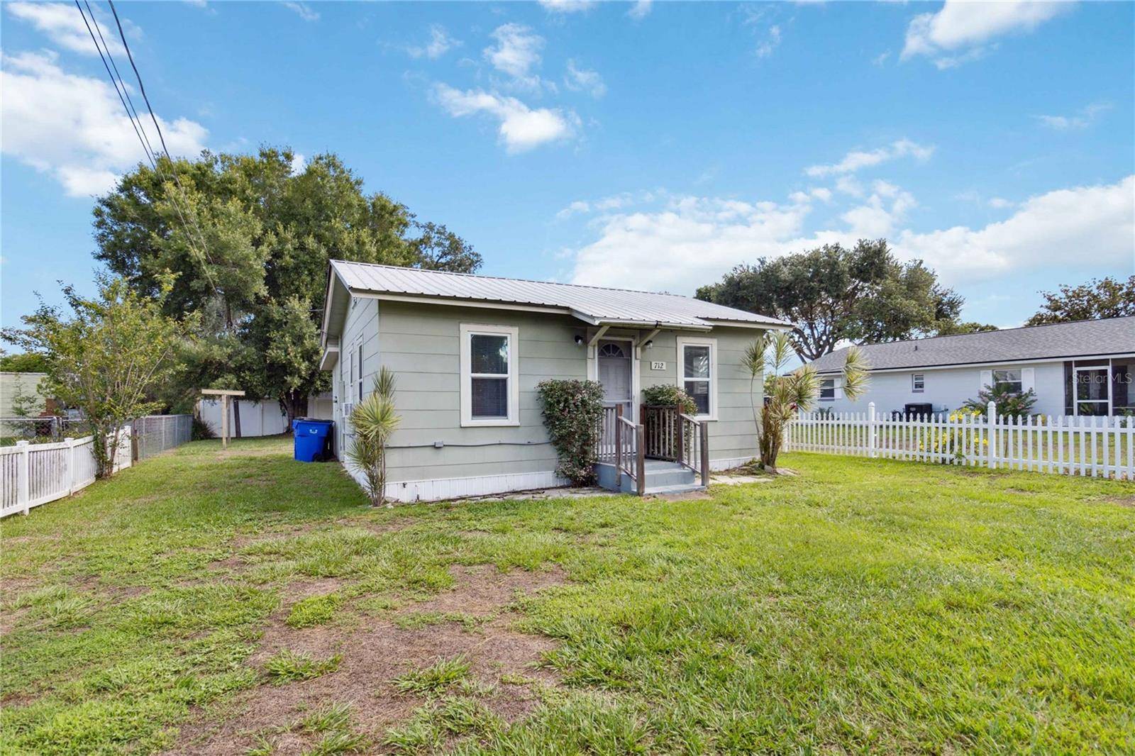 St Cloud, FL 34769,712 4TH ST