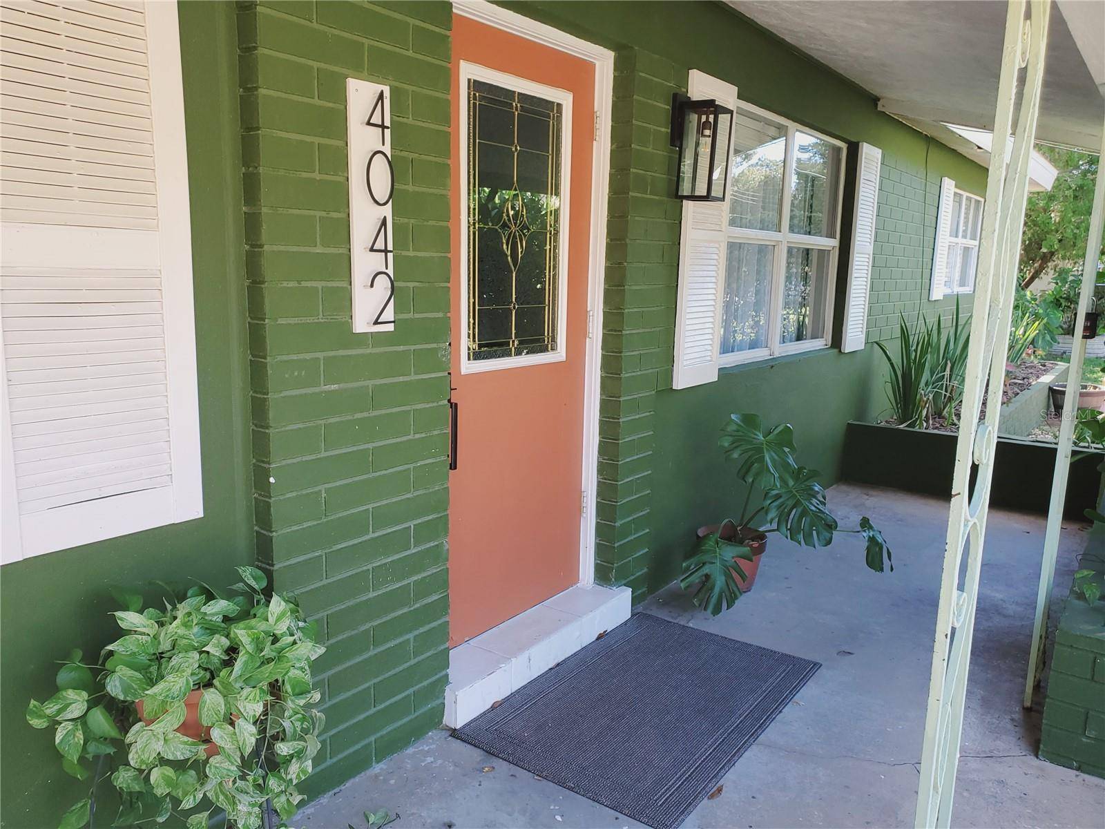 Sarasota, FL 34232,4042 CONDOR LN