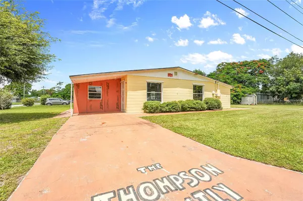 Fort Pierce, FL 34950,2102 AVENUE P