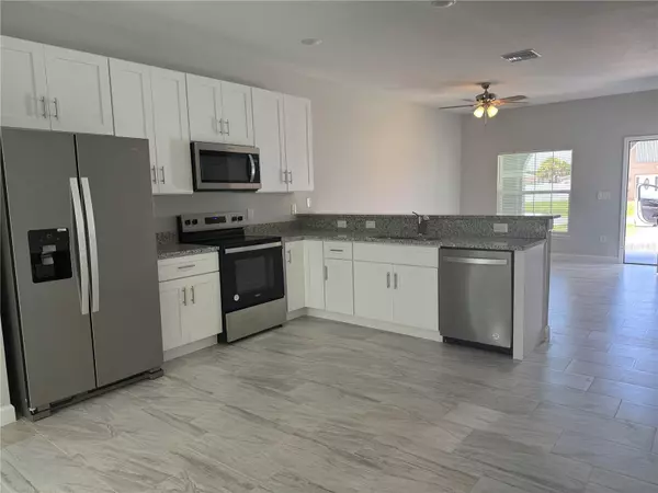 Kissimmee, FL 34758,102 BRIXHAM CT #A