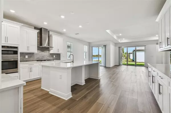 Lakewood Ranch, FL 34211,17139 SAVORY MIST CIR