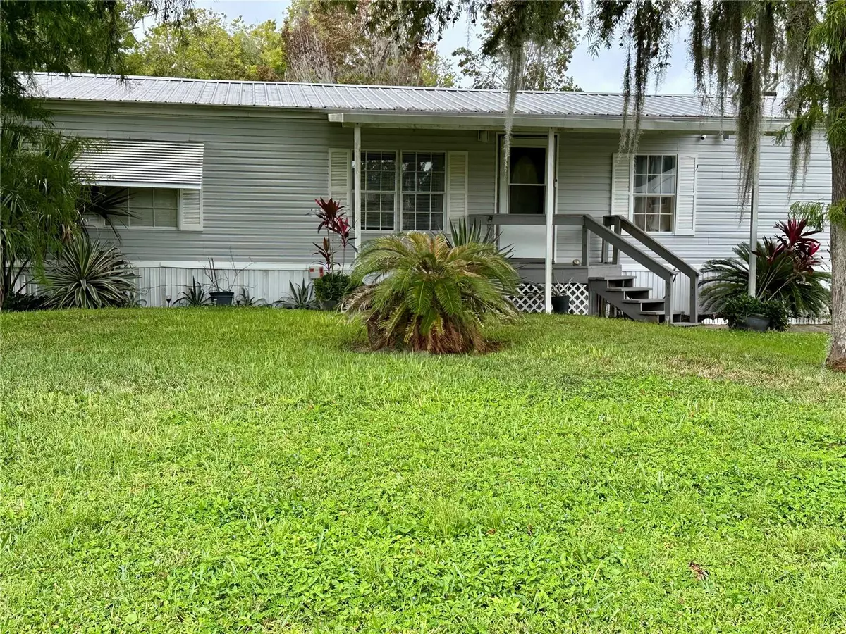 Astor, FL 32102,56233 WATER OAK RD