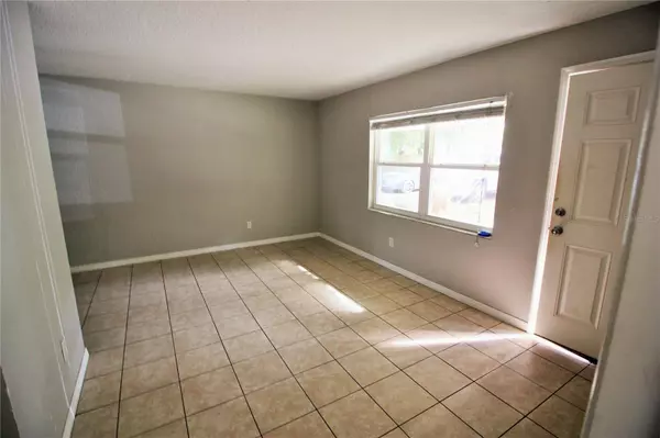 Belleview, FL 34420,6101 SE FOSS RD #2