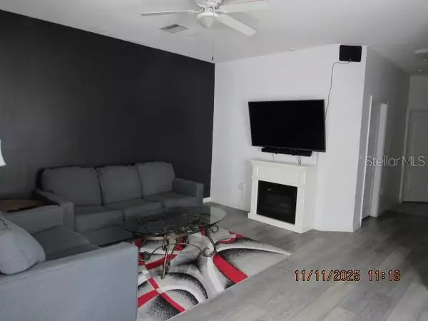 Plant City, FL 33563,1944 GREENWOOD VALLEY DR