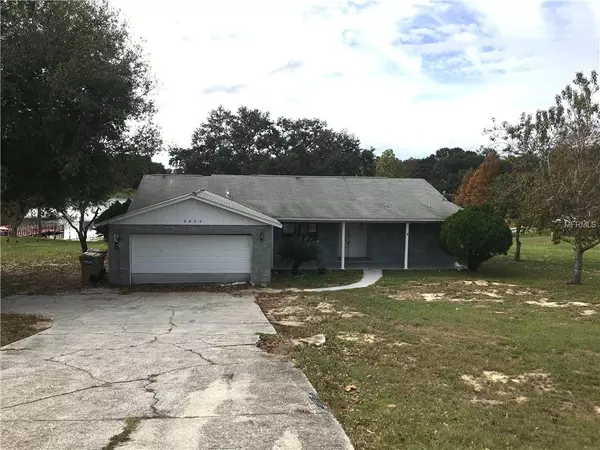 9845 LAKESHORE DR, Clermont, FL 34711