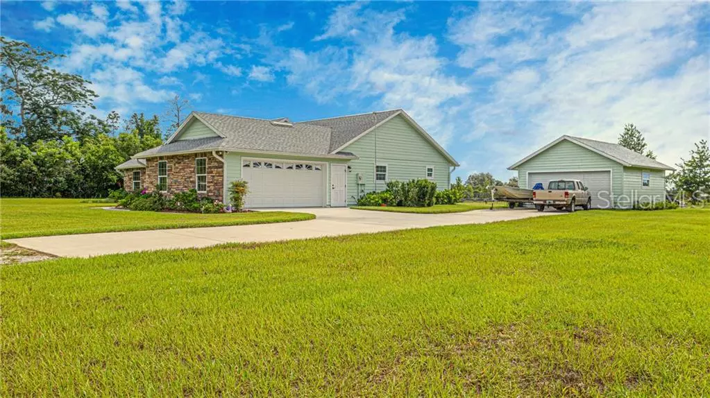 40420 W 1ST AVE, Umatilla, FL 32784